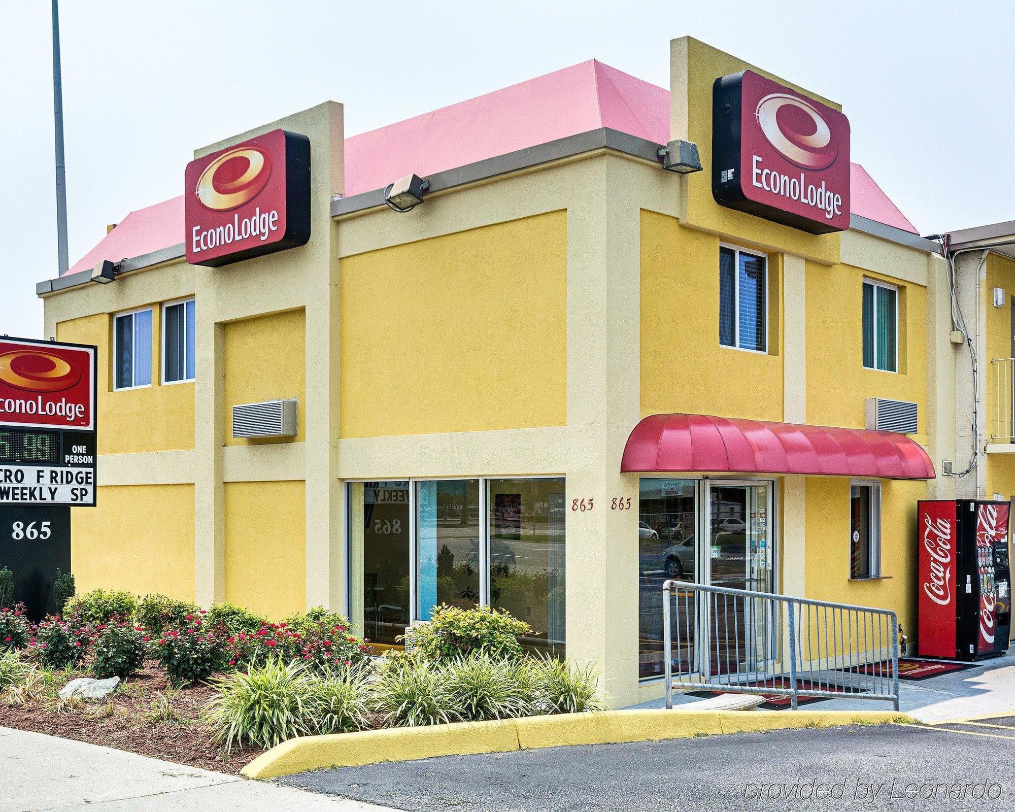 Econo Lodge At Military Circle Norfolk Exterior foto